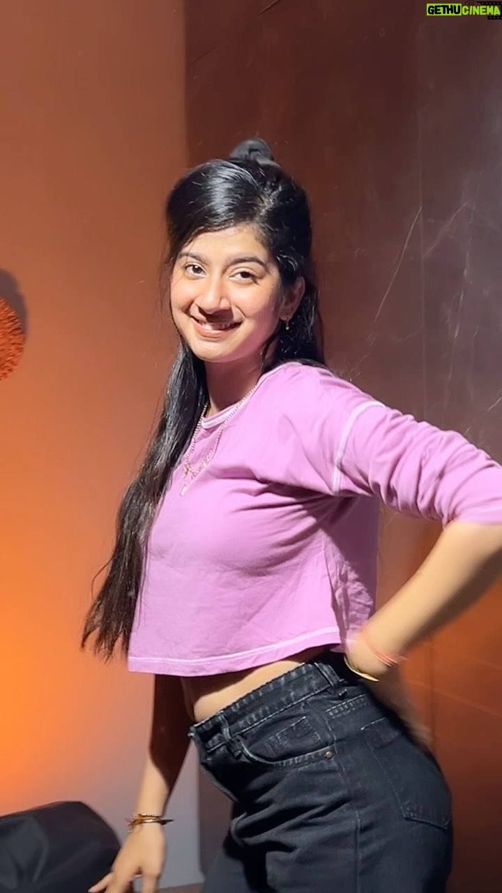 Divya Sharma - 229K Likes - ✌🏻❌
#divyaofficial09 #diamondsofdivya
.
.
#reelitfeelit #reelkrofeelkro #explore #saiji #reelsinstagram #reelsvideo #reelsindia #reelsviral #reelsinsta #reelslovers #trendingreels #viralreels #fyp