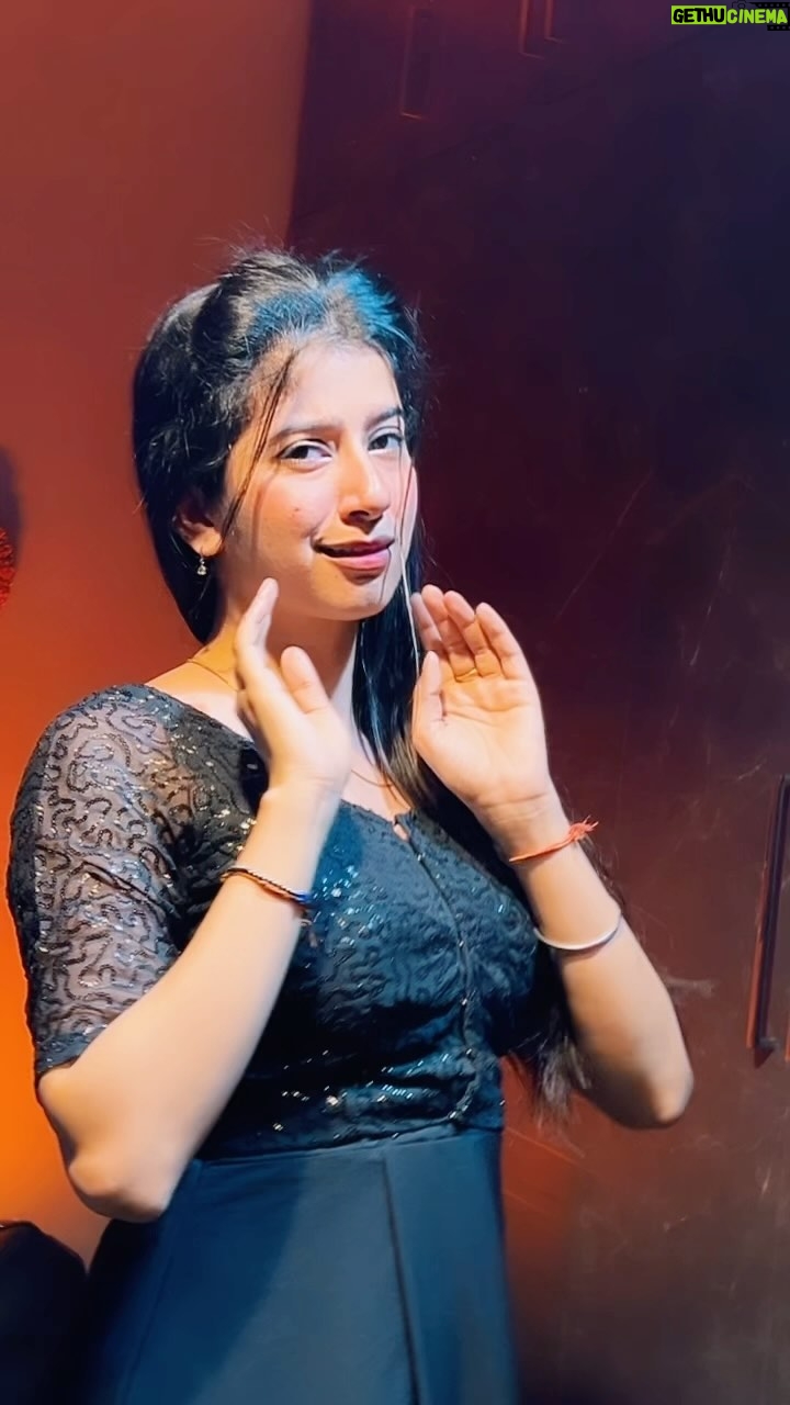 Divya Sharma Instagram - ๐๐ป๐ฅต๐๐๐ฎ๐๐ข๐๐ฉ #divyaofficial09 #diamondsofdivya . . #reelitfeelit #reelkrofeelkro #explore #saiji #reelsinstagram #reelsvideo #reelsindia #reelsviral #reelsinsta #reelslovers #trendingreels #viralreels #fyp