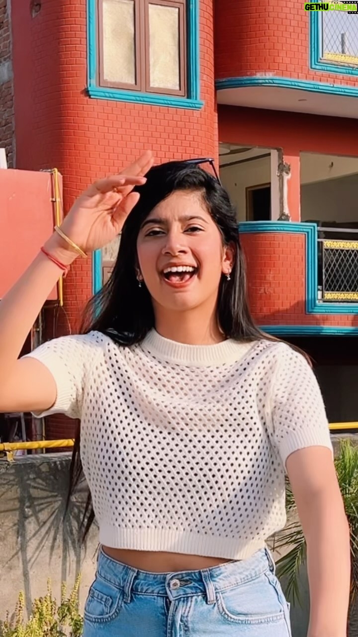 Divya Sharma Instagram - यार हरियाणे ते 🫡❤️🔥 #divyaofficial09 #diamondsofdivya . . #reelitfeelit #reelkrofeelkro #explore #saiji #reelsinstagram #reelsvideo #reelsindia #reelsviral #reelsinsta #reelslovers #trendingreels #viralreels #fyp