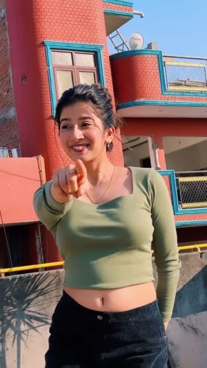 Divya Sharma Instagram - ⚡️❤️‍🔥
#divyaofficial09 #diamondsofdivya 
.
.
#reelitfeelit #reelkrofeelkro #explore #saiji #reelsinstagram #reelsvideo #reelsindia #reelsviral #reelsinsta #reelslovers #trendingreels #viralreels #fyp