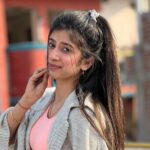 Divya Sharma Instagram – 𝘗𝘩𝘶𝘭 𝘚𝘢𝘥𝘪 𝘗𝘩𝘶𝘭𝘭𝘢 𝘸𝘢𝘭𝘢 𝘉𝘩𝘢𝘨 𝘓𝘢𝘨𝘪 𝘑𝘢𝘢𝘷𝘦💐
#divyaofficial09 
#diamondsofdivya Delhi, India