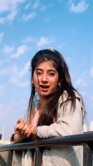 Divya Sharma Instagram - 🔗🧿
#divyaofficial09 #diamondsofdivya 
.
.
#reelitfeelit #reelkrofeelkro #explore #saiji #reelsinstagram #reelsvideo #reelsindia #reelsviral #reelsinsta #reelslovers #trendingreels #viralreels #fyp