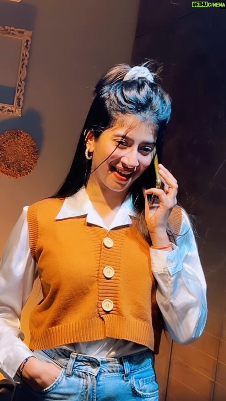 Divya Sharma - 343.2K Likes - 🙈𝗜𝘀𝘀 𝗽𝗵𝗼𝗼𝗹 𝗸𝗶 𝘁𝗿𝗳 𝘀𝗲 𝗮𝗽𝗸𝗼 (𝗵𝗮𝗽𝗽𝘆 𝗿𝗼𝘀𝗲 𝗱𝗮𝘆🌹)
#divyaofficial09 #diamondsofdivya
.
.
#reelitfeelit #reelkrofeelkro #explore #saiji #reelsinstagram #reelsvideo #reelsindia #reelsviral #reelsinsta #reelslovers #trendingreels #viralreels #fyp