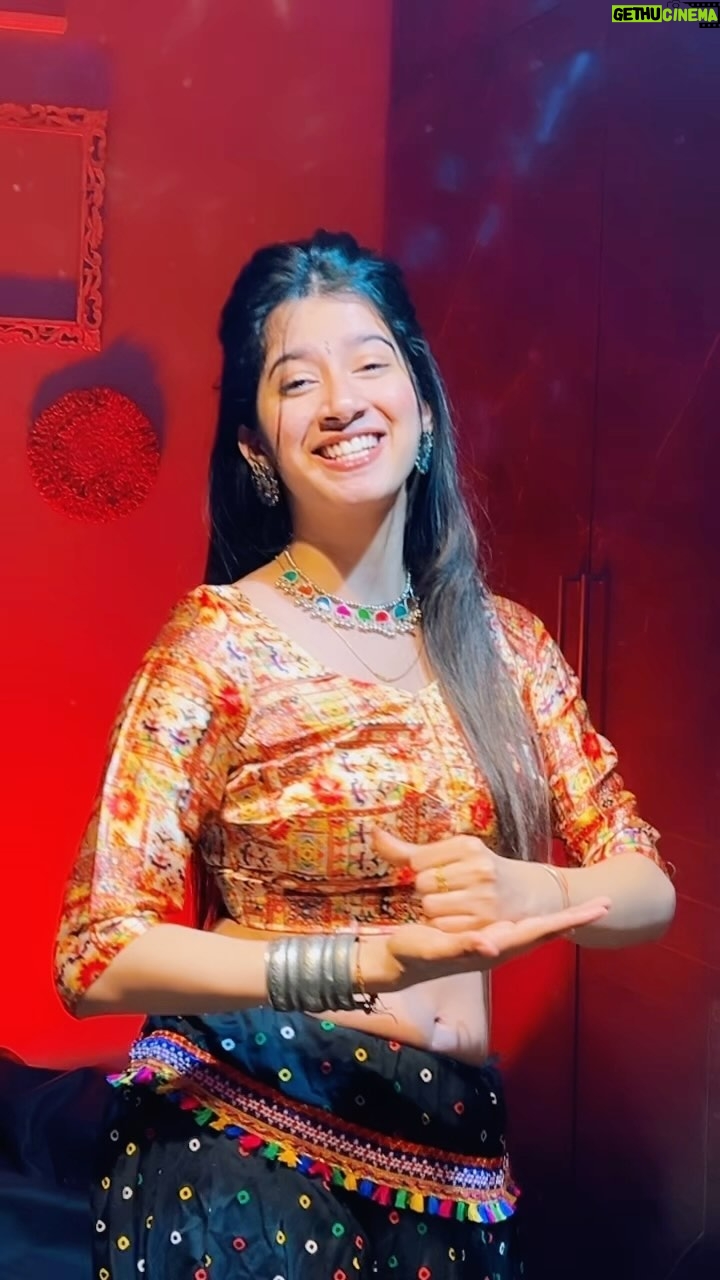 Divya Sharma - 610.8K Likes - 🪞💕
#divyaofficial09 #diamondsofdivya
.
.
#reelitfeelit #reelkrofeelkro #explore #saiji #reelsinstagram #reelsvideo #reelsindia #reelsviral #reelsinsta #reelslovers #trendingreels #viralreels #fyp