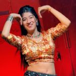 Divya Sharma Instagram – 𝐀𝐩𝐧𝐢 𝐟𝐚𝐯𝐨𝐮𝐫𝐢𝐭𝐞 𝐠𝐚𝐚𝐝𝐢 𝐜𝐨𝐦𝐦𝐞𝐧𝐭 𝐤𝐫𝐝𝐨👇🏻
#divyaofficial09 #diamondsofdivya 
.
.
#reelitfeelit #reelkrofeelkro #explore #saiji #reelsinstagram #reelsvideo #reelsindia #reelsviral #reelsinsta #reelslovers #trendingreels #viralreels #fyp