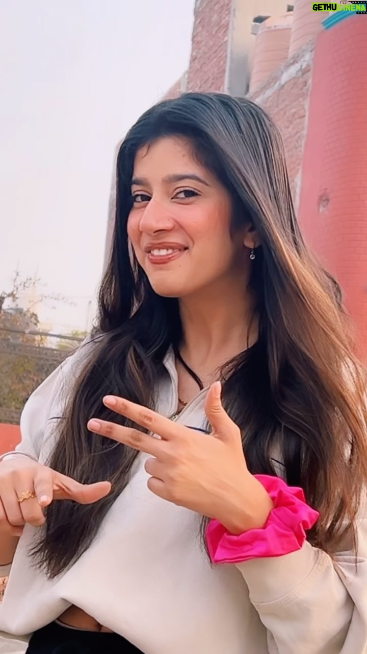 Divya Sharma Instagram - 🤭😈 #divyaofficial09 #diamondsofdivya . . #reelitfeelit #reelkrofeelkro #explore #saiji #reelsinstagram #reelsvideo #reelsindia #reelsviral #reelsinsta #reelslovers #trendingreels #viralreels #fyp