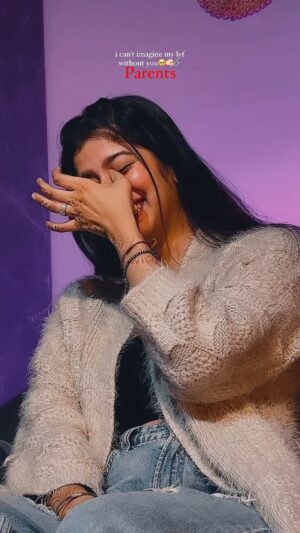 Divya Sharma Instagram - ❤️♾️𝐏𝐚𝐫𝐞𝐧𝐭𝐬 ❤️♾️
#divyaofficial09 #diamondsofdivya 
.
.
#reelitfeelit #reelkrofeelkro #explore #saiji #reelsinstagram #reelsvideo #reelsindia #reelsviral #reelsinsta #reelslovers #trendingreels #viralreels #fyp