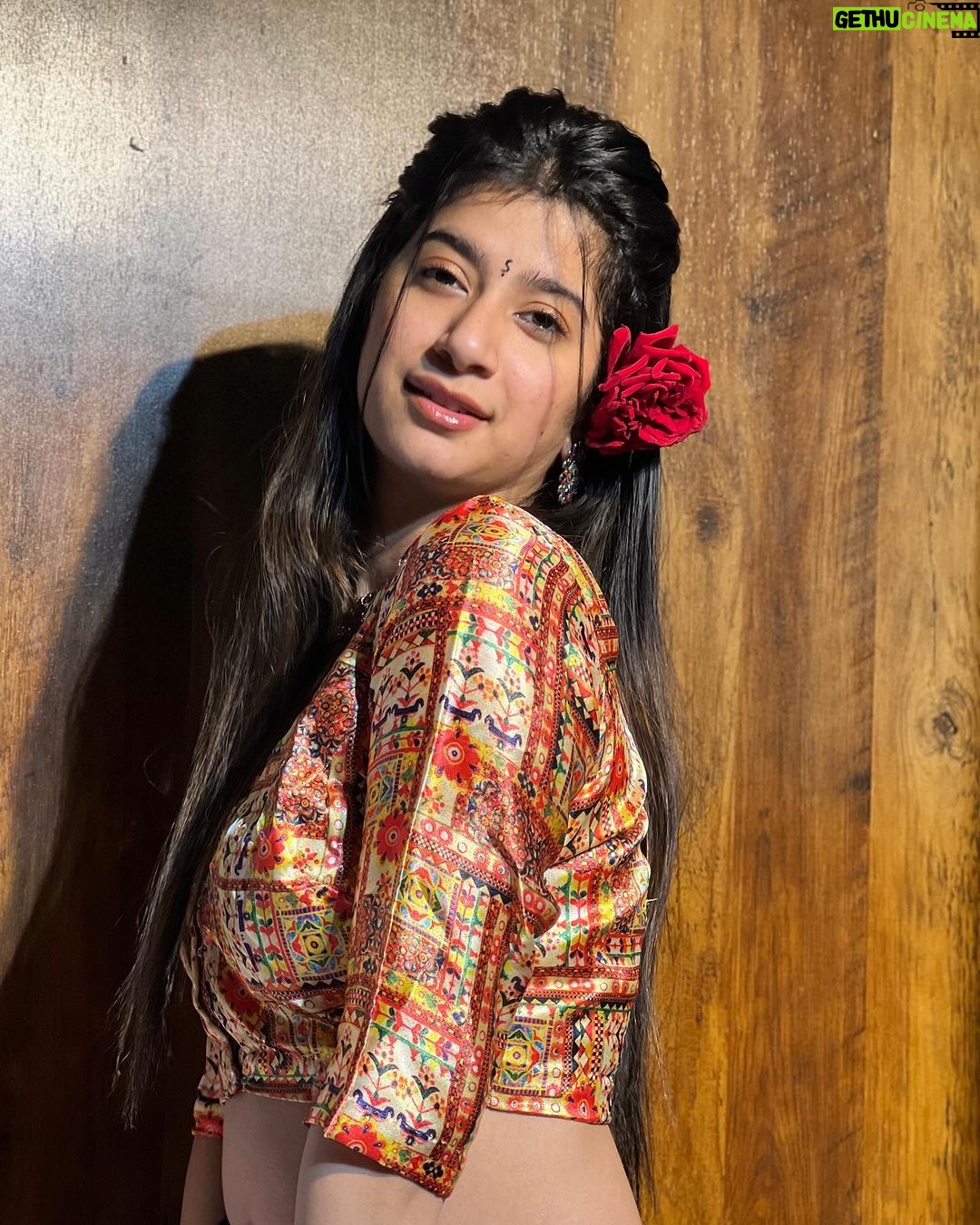 Divya Sharma - 180.5K Likes - 𝙄𝙣𝙣 𝙙𝙤𝙣𝙤 𝙠𝙚 𝙡𝙤𝙫𝙚 𝙢𝙚𝙞𝙣 𝙙𝙪𝙣𝙞𝙮𝙖 𝙠𝙖 𝙠𝙮𝙖 𝙠𝙖𝙖𝙢🌹❤️🔥
#divyaofficial09
#diamondsofdivya
