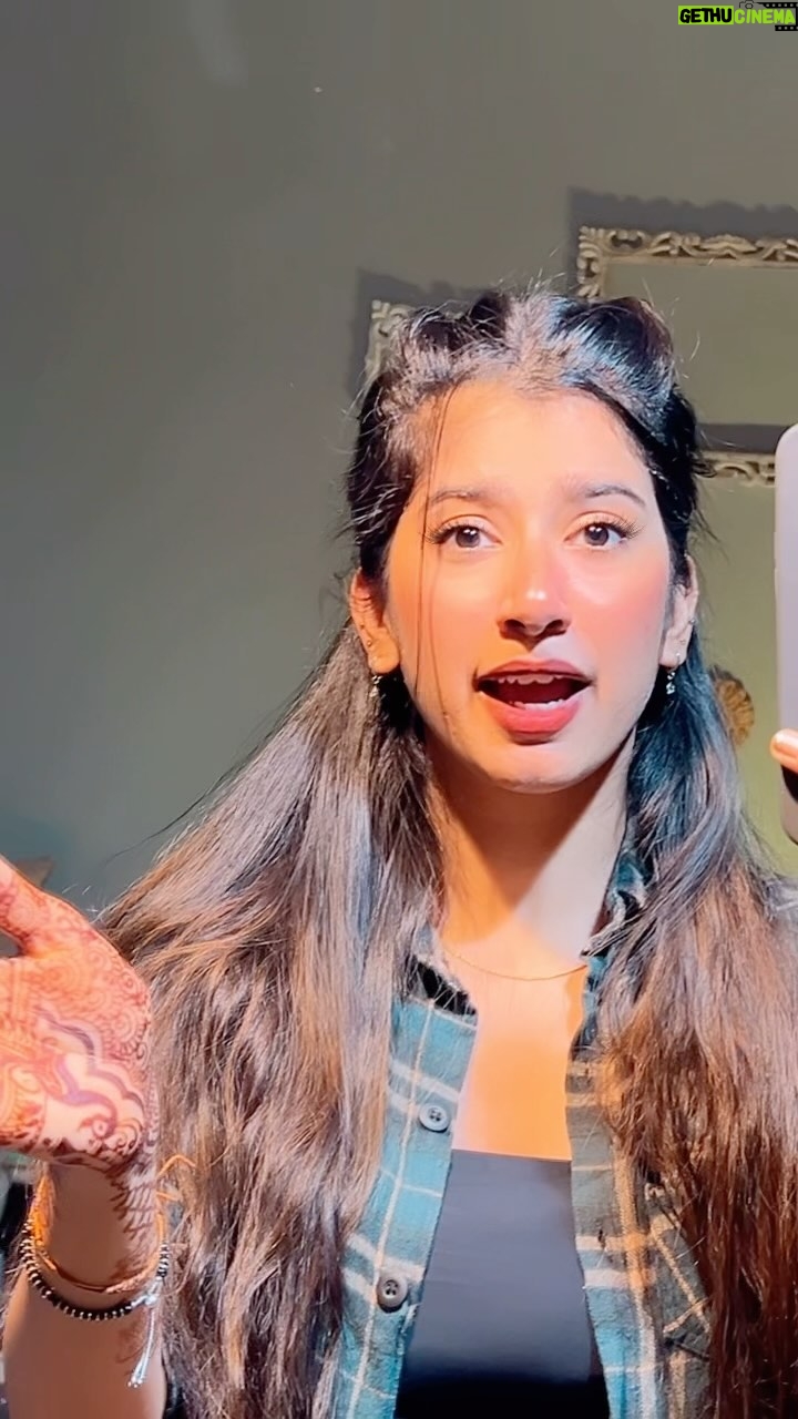 Divya Sharma Instagram - 🙈👍🏻 #divyaofficial09 #diamondsofdivya . . #reelitfeelit #reelkrofeelkro #explore #saiji #reelsinstagram #reelsvideo #reelsindia #reelsviral #reelsinsta #reelslovers #trendingreels #viralreels #fyp