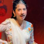 Divya Sharma Instagram - 𝗜𝗺𝗺𝗲𝗷𝗶𝗮𝘁𝗲𝗹𝘆 𝗸𝗼𝗶 𝗺𝗲𝗿𝗶 𝗺𝗮𝗷𝗯𝘂𝗿𝗶 😮‍💨 #divyaofficial09 #diamondsofdivya . . #reelitfeelit #reelkrofeelkro #explore #saiji #reelsinstagram #reelsvideo #reelsindia #reelsviral #reelsinsta #reelslovers #trendingreels #viralreels #fyp