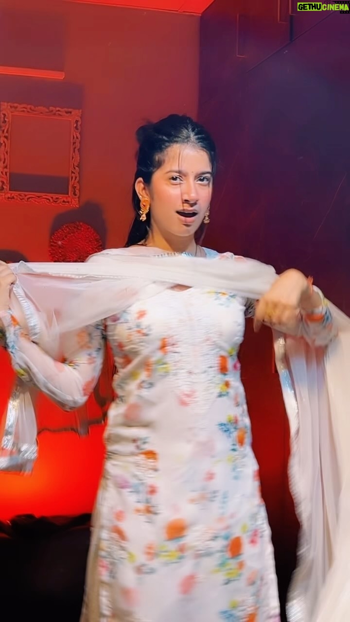 Divya Sharma - 412.5K Likes - ज़ुल्म कर डालो 🦚
#divyaofficial09 #diamondsofdivya
.
.
#reelitfeelit #reelkrofeelkro #explore #saiji #reelsinstagram #reelsvideo #reelsindia #reelsviral #reelsinsta #reelslovers #trendingreels #viralreels #fyp