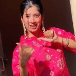 Divya Sharma Instagram - 🤩💖 #divyaofficial09 #diamondsofdivya . . #reelitfeelit #reelkrofeelkro #explore #saiji #reelsinstagram #reelsvideo #reelsindia #reelsviral #reelsinsta #reelslovers #trendingreels #viralreels #fyp
