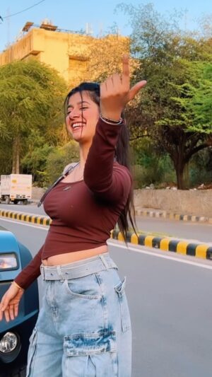 Divya Sharma Instagram - ❤️‍🔥🔥
#divyaofficial09 #diamondsofdivya 
.
.
#reelitfeelit #reelkrofeelkro #explore #saiji #reelsinstagram #reelsvideo #reelsindia #reelsviral #reelsinsta #reelslovers #trendingreels #viralreels #fyp