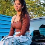 Divya Sharma Instagram - 𝘔𝘦𝘪𝘯 𝘵𝘦𝘳𝘢 𝘣𝘢𝘯𝘫𝘢𝘶𝘯𝘨𝘢 🤎🔗 #divyaofficial09 #diamondsofdivya . . #reelitfeelit #reelkrofeelkro #explore #saiji #reelsinstagram #reelsvideo #reelsindia #reelsviral #reelsinsta #reelslovers #trendingreels #viralreels #fyp