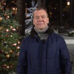 Dmitry Medvedev Instagram - С Новым, 2019 годом!