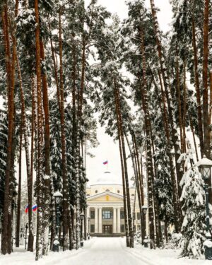 Dmitry Medvedev Instagram - Последний день января. Горки