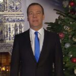 Dmitry Medvedev Instagram - Пусть новый, 2018 год будет щедрым на радостные события. Здоровья и благополучия вам и вашим близким!