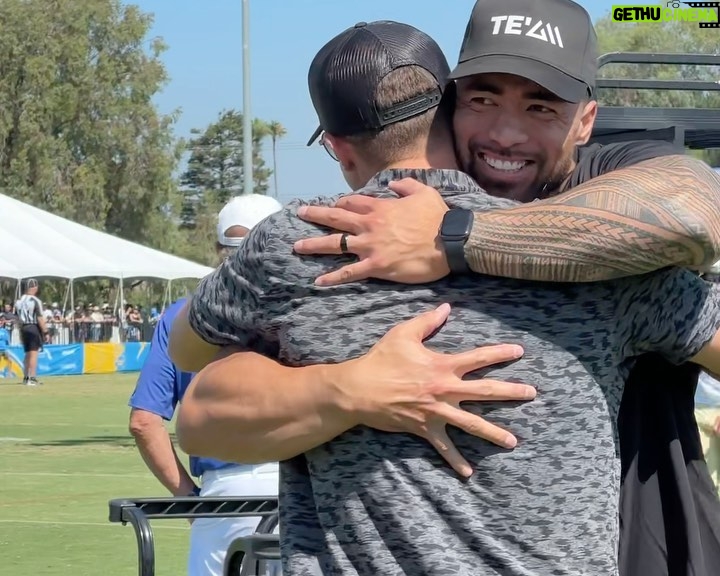 Drew Brees Instagram - A couple former Saints-Chargers: @DrewBrees 🤝 @mantiteo Jack Hammett Sports Complex