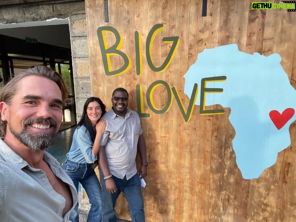 Drew Brees Instagram - Excited for the re-opening of Cafe Ubuntu in Kenya with a few of my favorite people from Ubuntu Life…Zane, Amal and Jeremiah! Doing impactful work with a school, children’s wellness center, and creating an incredible e-commerce company! Check it out http://Ubuntu.life