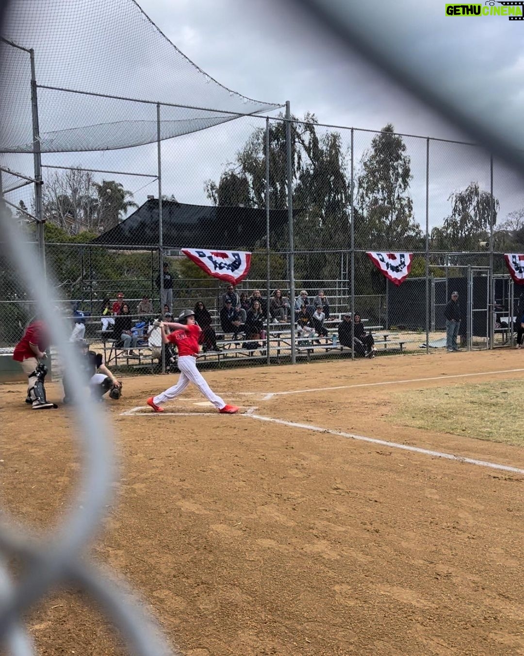 Drew Brees Instagram - I like the finish to that swing! Majors Phillies go 1-0 to start the season vs the Dodgers! Callen & Bowen