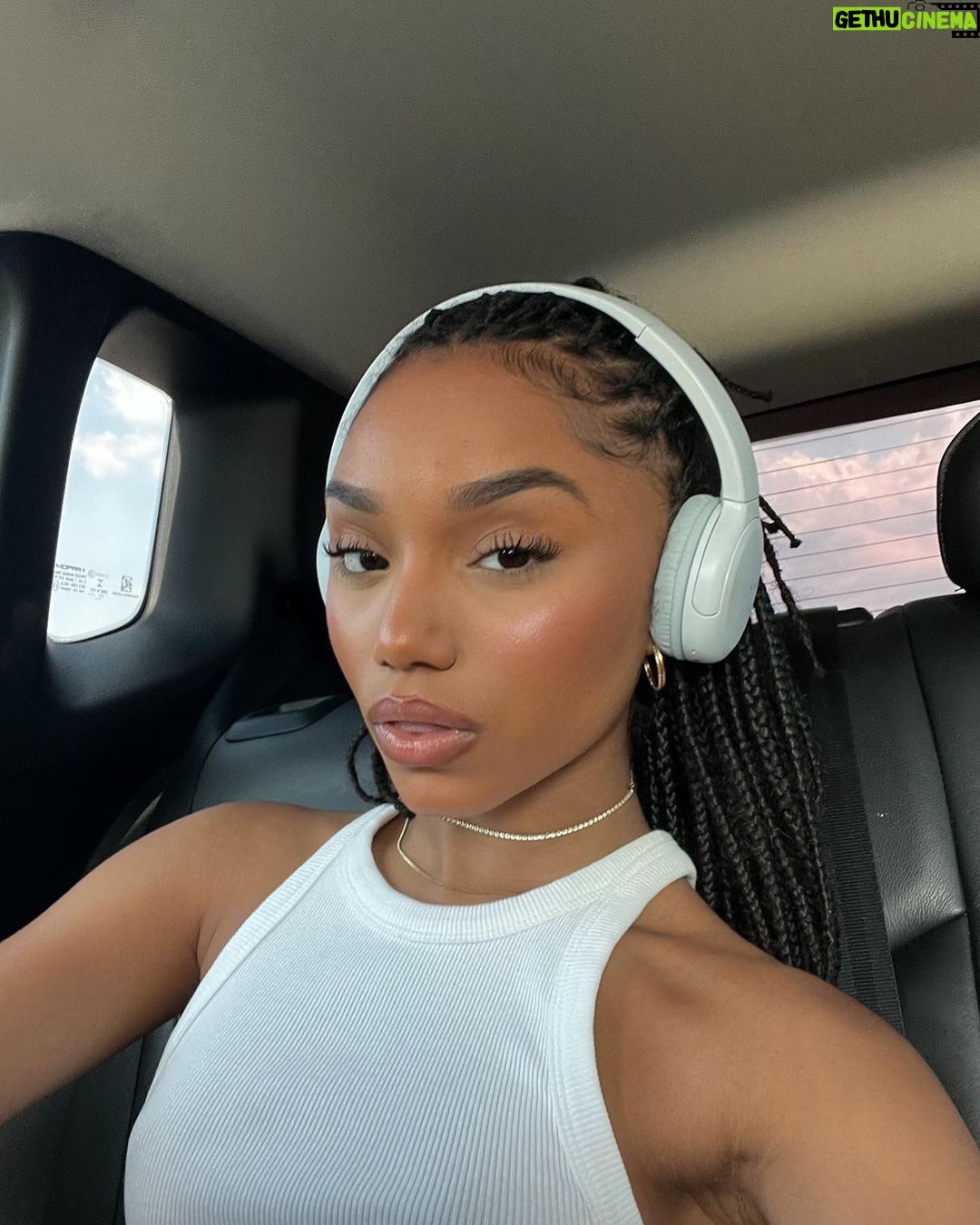Duda Pimenta Instagram - 🎧🤍 São Paulo, Brazil