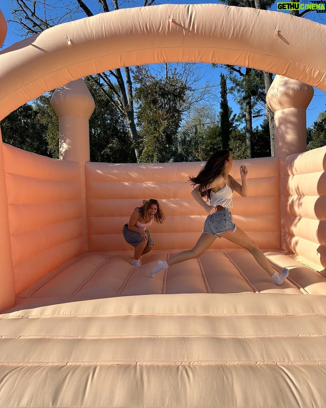 Dylan Conrique Instagram - happy easter 🐇