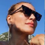 Ebru Akel Instagram - Kendi ormaninda koybolmak , özgürce doğa ve müzikle kalmak. Özetle yine en sevdiğim öğretiyi hatırlamak gerek bazen ; Hayat gelecekte olmasını istediklerimizi oldurtmak için çaba sarfetme süreci değildir. İçinde bulunduğumuz anda yaşadıklarımıza verdiğimiz tepkileri barındırmayı öğrenme sürecidir.. Mutlu haftasonlari ✨
