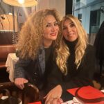 Ebru Akel Instagram - Munich 🎄w @tulay_levenya_ Brenner