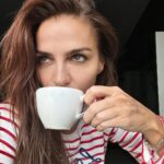 Ebru Akel Instagram – Çağdaş , özgür , farkinda , gururlu ..
Ne mutlu 🇹🇷
Günaydın..
Bugun icin herkes gibi ben de cokk heyecanli gururlu ve mutluyum..
İcim icime sığmıyor ♥️♥️♥️ #cumhuriyet100yaşında London