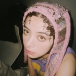 Elaiza Ikeda Instagram - JOJO magazine オフショット🐌