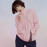 Elaiza Ikeda Instagram - 春が待ち遠しくなる色🌸 #Repost @lecoqsportif_japan ・・・ 女優・池田エライザさんが纏うルコックスポルティフの2023春夏コレクション。 フランス語で「美しい光」を意味するベル ルミエール（BELLE LUMIÈRE）をテーマに 光を浴びた色彩を想起させる鮮やかで快適なTシャツから、軽やかに動けるパンツまでバリエーション豊富に揃いました。 ヘランカツイルジャージジャケット #ルコックスポルティフ #lecoqsportif #ルコック #lecoq #ルコックコーデ #スポーツウェア #スポーツコーデ #スポーツウェアコーデ #スポーツウェアブランド #ライフスタイルウェア #トレーニングウェア #トレーニングウェアコーデ #フィットネスウェア #カジュアルコーデ #スニーカーコーデ #スニーカーコーディネート #パンツスタイル #カジュアル #美脚 #スタイルアップ #池田エライザ #ikedaelaiza #elaizaikeda #elaiza #elaiza_ikd