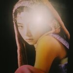 Elaiza Ikeda Instagram - JOJO magazine オフショット🐌