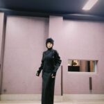 Elaiza Ikeda Instagram - お久しぶりの私服。 朝早くなくて猫の毛をコロコロする余裕があるときだけ着れる黒い服🐈