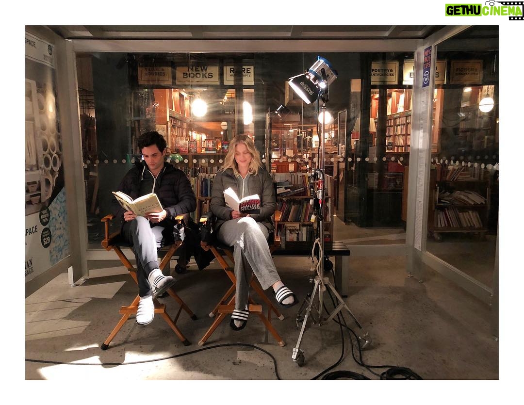 Elizabeth Lail Instagram - Twinning BTS Joe and Beck Watch an all new episode of YOU tonight! #youonlifetime