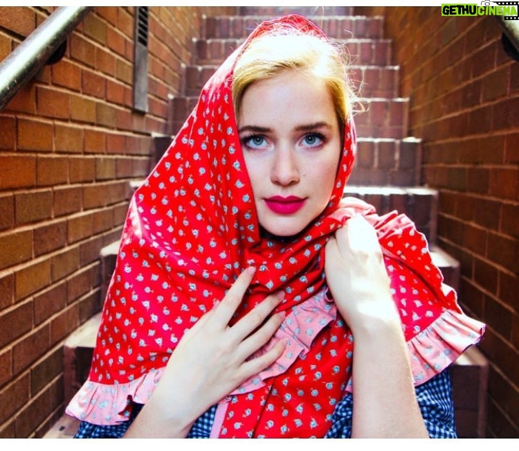 Elizabeth Lail Instagram - It’s here! The Many Looks of Elizabeth Lail by @tina_turnbow for @theuntitledmagazine link in bio 🌹