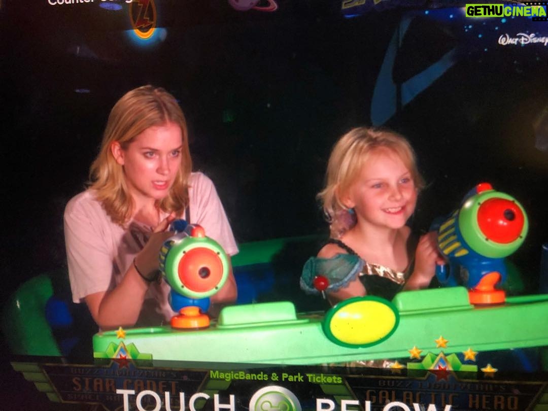 Elizabeth Lail Instagram - Apparently I take @waltdisneyworld very seriously #buzzlightyear