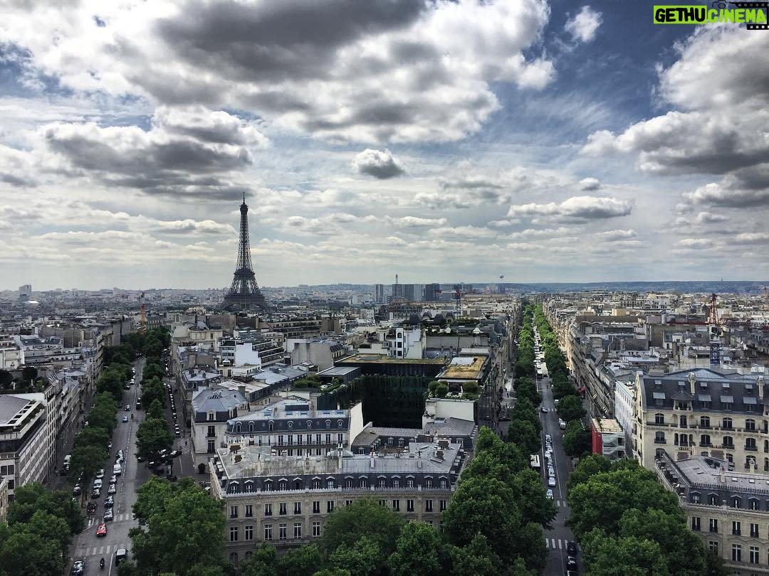Elizabeth Lail Instagram - Views of Paris