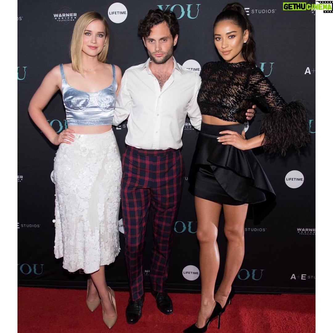 Elizabeth Lail Instagram - Oh what a night Thank you to everyone for your love and support Hair by @matthewmonzon Makeup by @minminmadotcom #youonlifetime