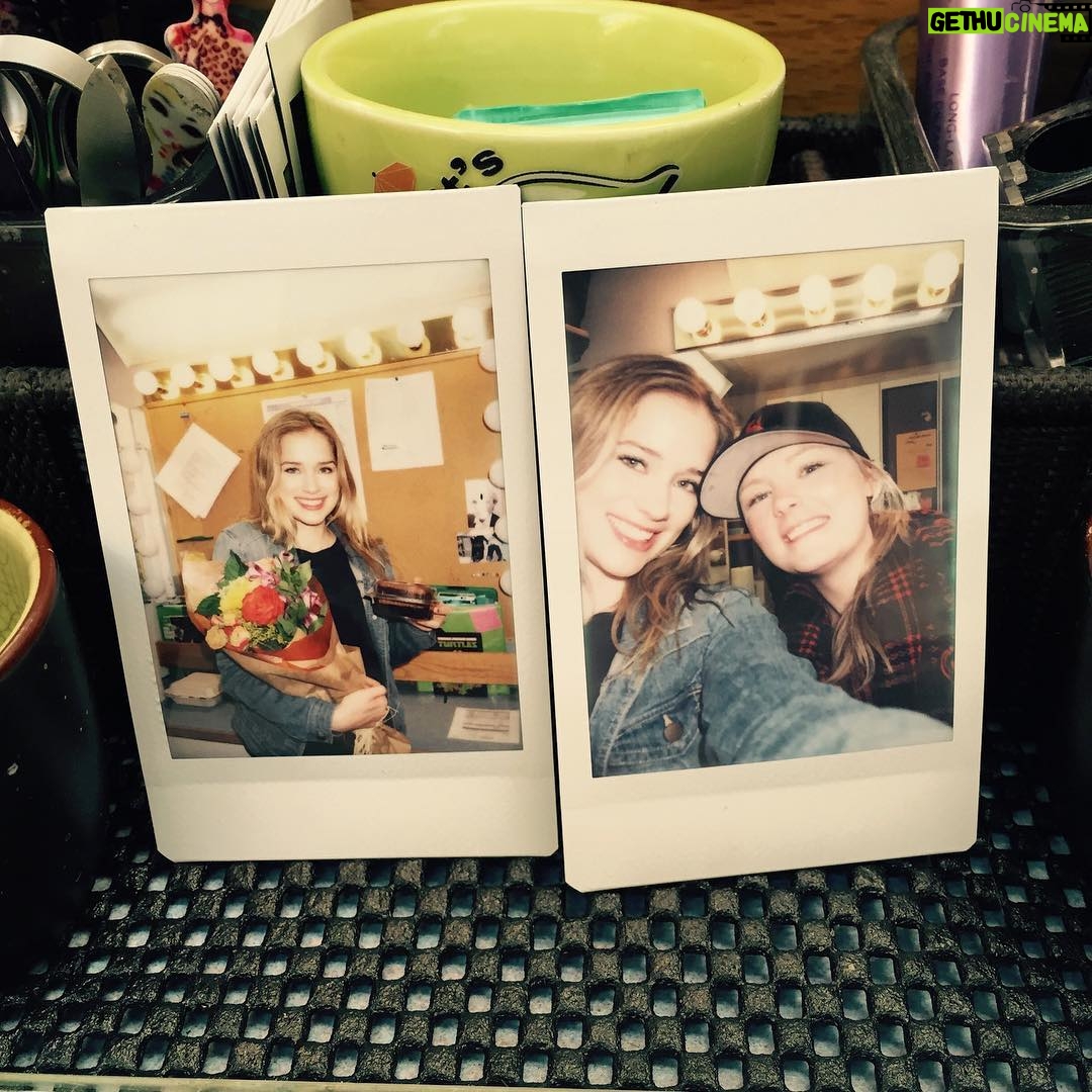 Elizabeth Lail Instagram - Early birthday celebration on set of #DeadOfSummer ! #freeform