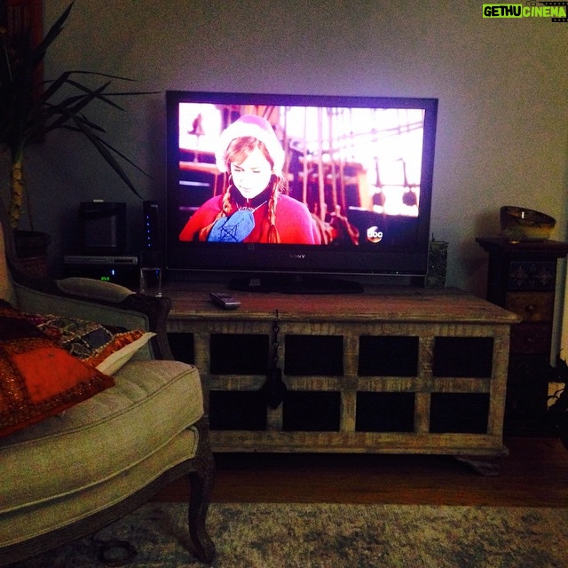 Elizabeth Lail Instagram - It's only just begun #onceuponatime