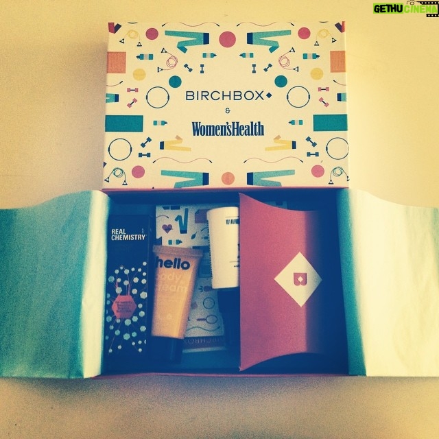 Elizabeth Lail Instagram - I love getting my Birchbox #birchbox #christmasinabox