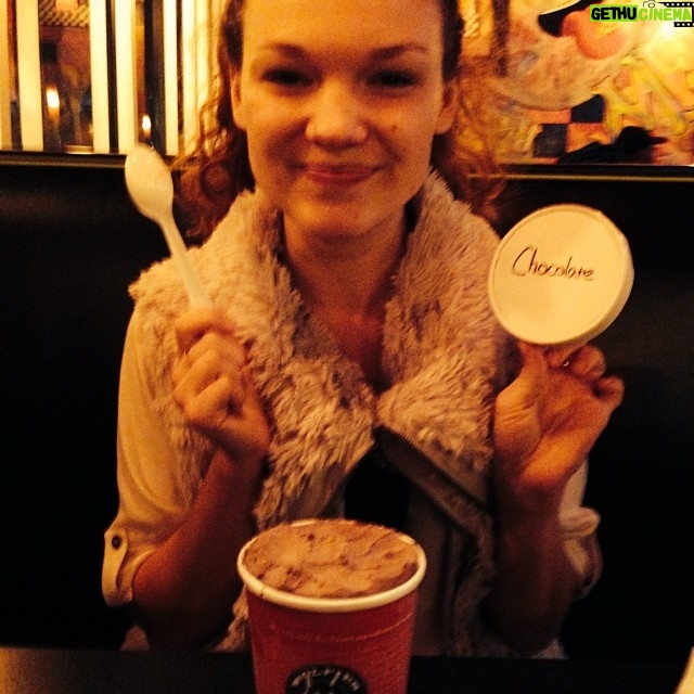 Elizabeth Lail Instagram - Happiness in a pint