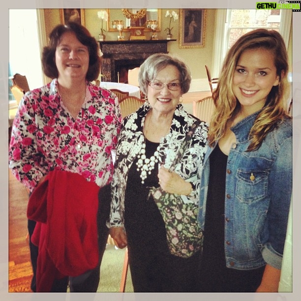 Elizabeth Lail Instagram - The Barter Theater