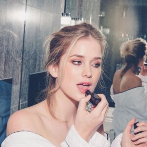 Elizabeth Lail Instagram - “In process” 📷: @jakerosenberg