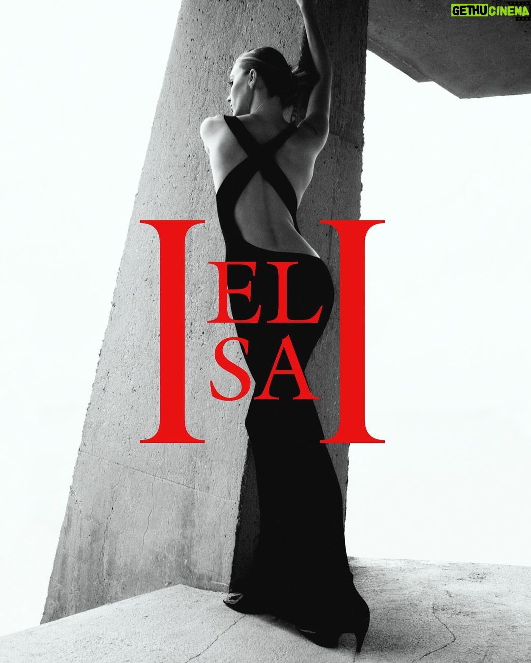 Elsa Hosk Instagram - @helsastudio minimal 90s drop is live!!❤️🔥❤️❤️🔥 gratitude is the attitude… getting to do this as my job is unreal to me. Putting my soul into each of these pieces. They may only be clothes but to me they’re designed as armor to make me feel like the most badass, the most comfortable, the best I could feel to tackle this life. The late 90s was my first introduction to fashion and I remember the ease, simplicity and effortlessness that’s shaped my own style ever since. Pants that don’t squeeze, the fabrics that were simple but great quality, the dresses that were effortless yet cut a striking silhouette paired with makeup that was minimal and slightly imperfect, either a bare face or a smokey eye like you’d quickly done it yourself. The best from the 90s that still feels ageless today. That’s always been my goal with Helsa, to achieve that slight nostalgic feel that’s classic but feels so special. Pieces that surpass the trend of the season and become your part of your closet for years to come. Helsas 8th drop is my ode to 90s minimalism whether it’s dressed up in a long white deep V tie dress a la Kate moss, or a casual yet ultra chic pink poplin wrap shirt and a gray oversized trouser. You’ll find everything in this collection, comfortable organic cotton slacks paired with the softest jersey base layers, poplin shirts in different shapes, compact knit dresses in black and white and tan. Easy wrap skirts and and a new lighter workwear. I hope you love this drop!! Shop before it sells out on @fwrd & @revolve ❤️ Photography @yuliagorbachenko Makeup @leahdarcymakeup Hair @panosphair Producer @aimeesorek Styling @hoskelsa @mel_issy