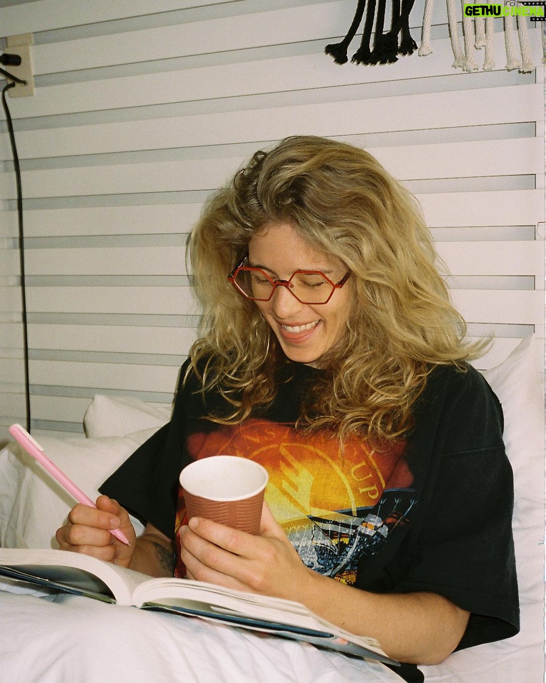 Emily Bett Rickards Instagram - Caught in natural habitat with matcha in hand, laughing at my own jokes