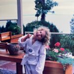 Emily Bett Rickards Instagram - It's that time of year where I pressure all of you into having fun! (Don’t worry you won’t have to do anything as strenuous and daring as I am doing here ☝️) You must only, pretty please with a cherry on top join me for my annual Yoga Birthday Party in honour of @itgetsbetter 🏳️‍🌈 an awesome organization empowering LGBTQ+ youth worldwide! Check the info below and the link in bio on how to attend. Can’t wait! LOVE YOU! 🎉 🎉 🎉 🎉 🎉 🎉 🎉 WHO: YOU WHAT: A Yoga Party sesh taught by the one and only @allymaz, hosted by @op_e__n and a Q&A with all of us to wrap up! 100% of process will go to @itgetsbetter 🌈 WHERE: Link in bio! WHEN: SATURDAY JULY 23rd, 10 AM PST. HOW: With a good attitude! WHY: Because anytime is a great time to support one another and those we love ❤️