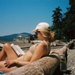 Emily Bett Rickards Instagram - Recent Reads: Tomorrow and Tomorrow and Tomorrow Did Yee Hear Mammy Died Sex Muscles and Diamonds The Housemaid The Second Circle … various plays and books on Art. Recommendations needed and pleaded! Merci ✨