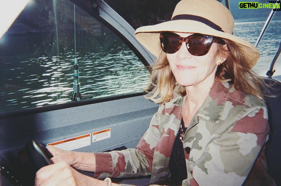 Emily Bett Rickards Instagram - My dreamer, my heart, my mother.