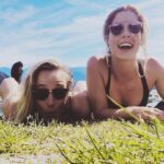 Emily Bett Rickards Instagram – Don’t forget we got a good thing goin’ 🚲 – 🎿 Winter 2019 😘